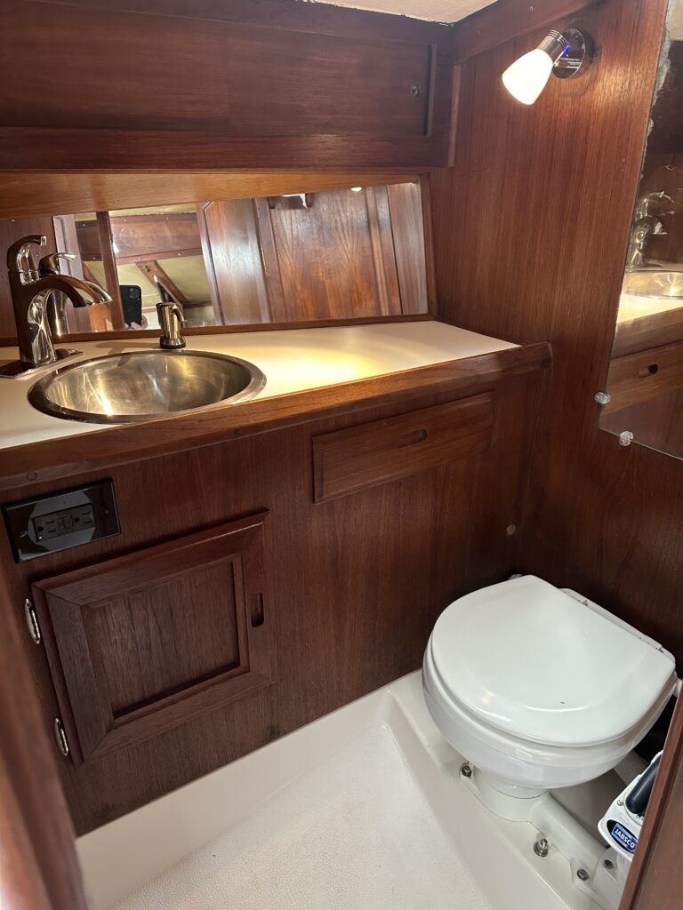 Santana 30 sailboat photo